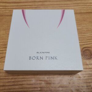 Blackpink "Born Pink" KIT album with inclusions (NEW)